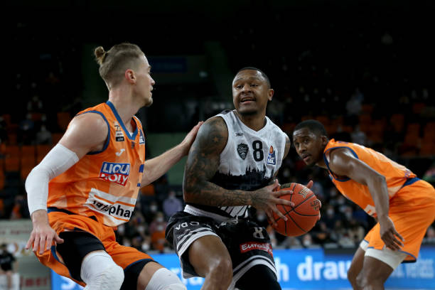 一直是湖人 一直是湖人