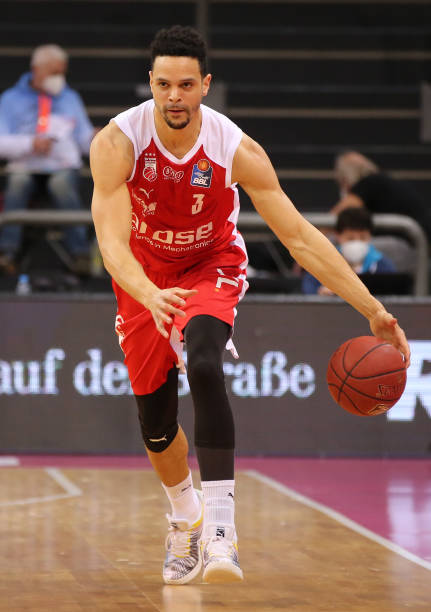 队主场落户 队主场落户