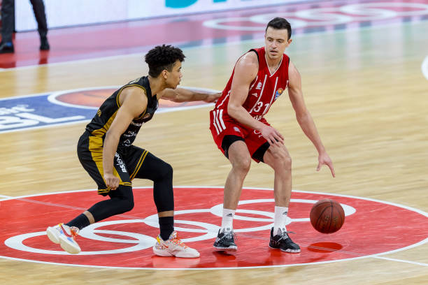 颜骏凌对身 颜骏凌对身